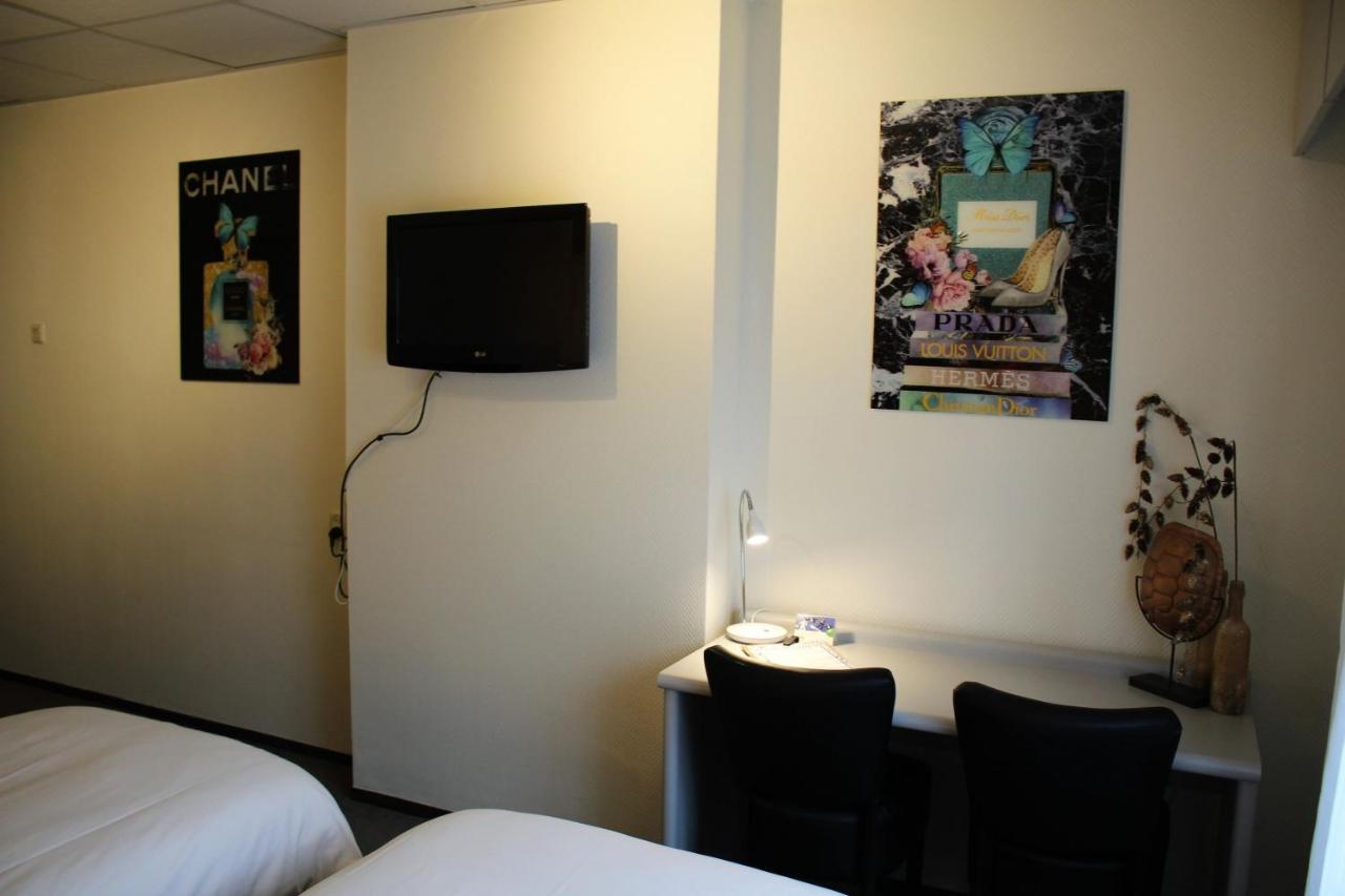 Hotel Restaurant De Jonge Heertjes Aalsmeer Dış mekan fotoğraf